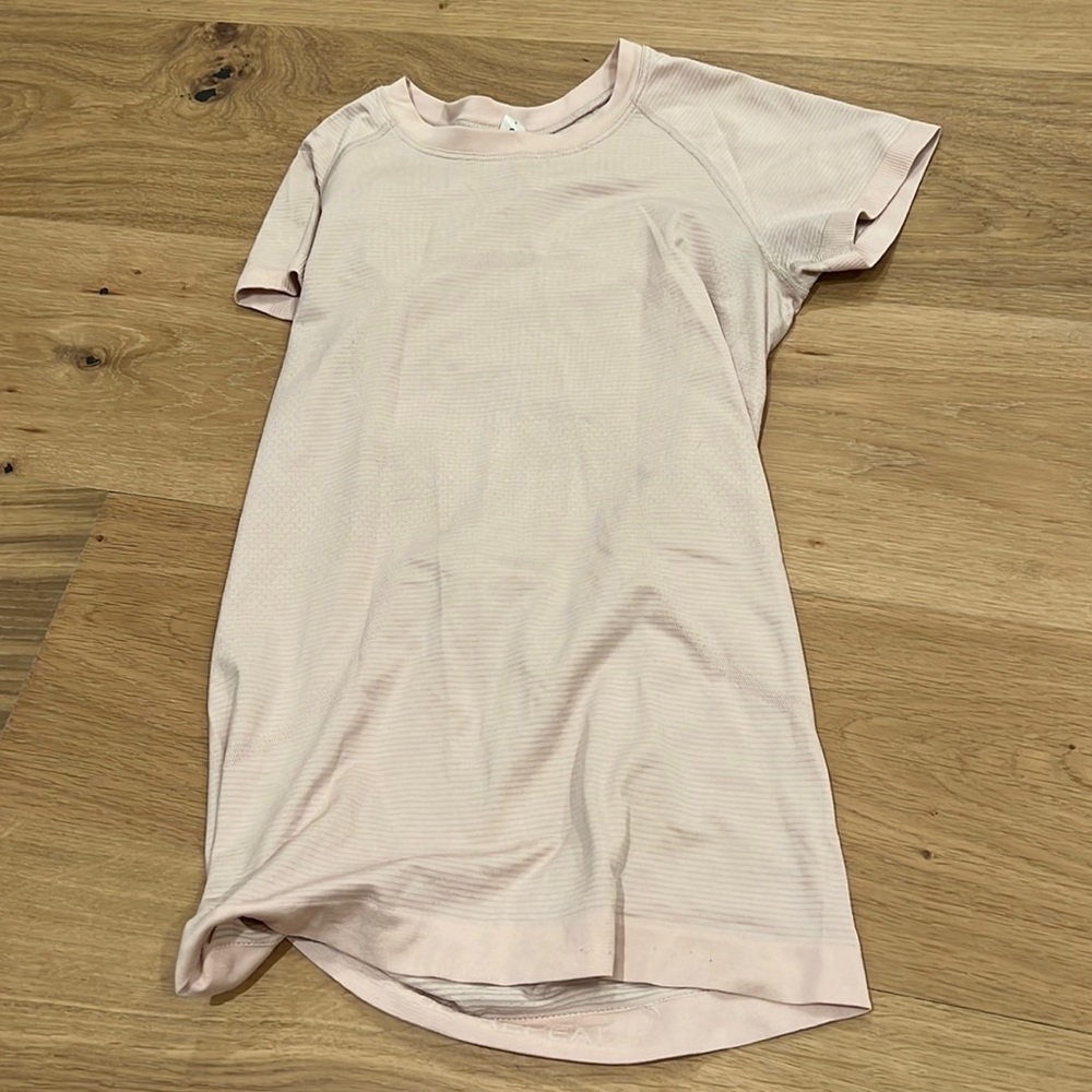 Light pink lulu size 4